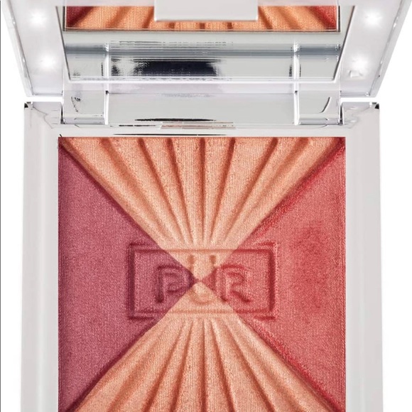 Vanity w/lights blush/face palette PUR - LIGHTED VANITY MIRROR! Cool packaging - Picture 2 of 7